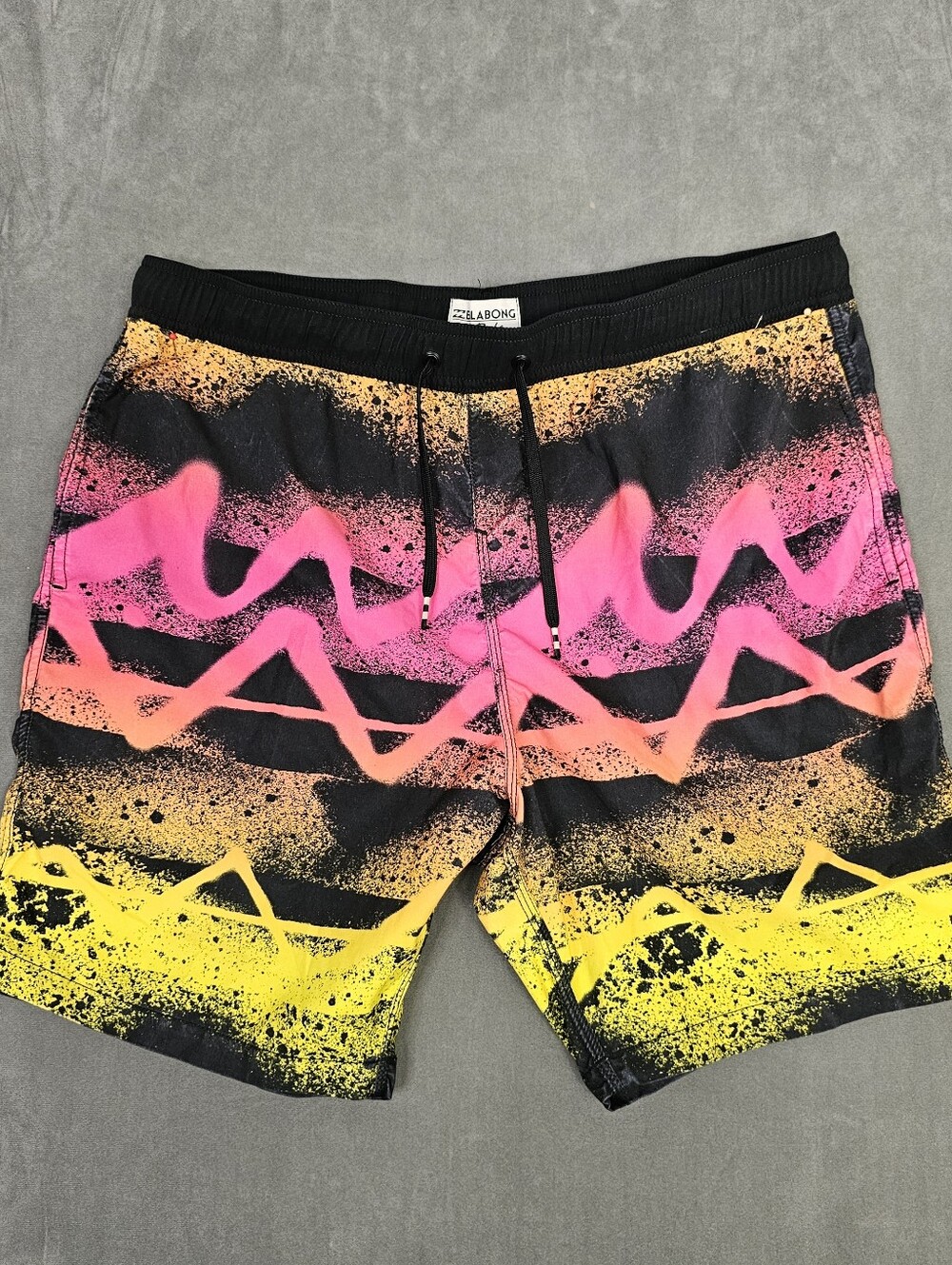 Billabong Men's Large Layback Shorts  Paint Pattern Drawstring Elastic A7-3